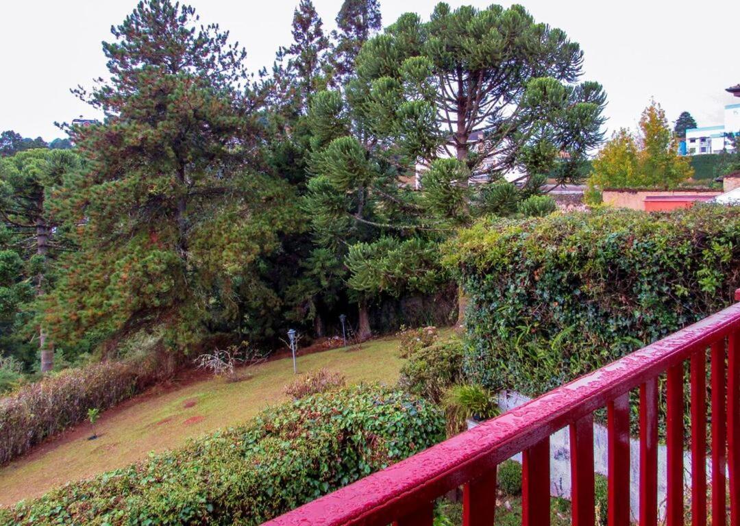 Chale Com Lareira E Wi-Fi Em Campos Do Jordao - Sp Villa Exterior photo